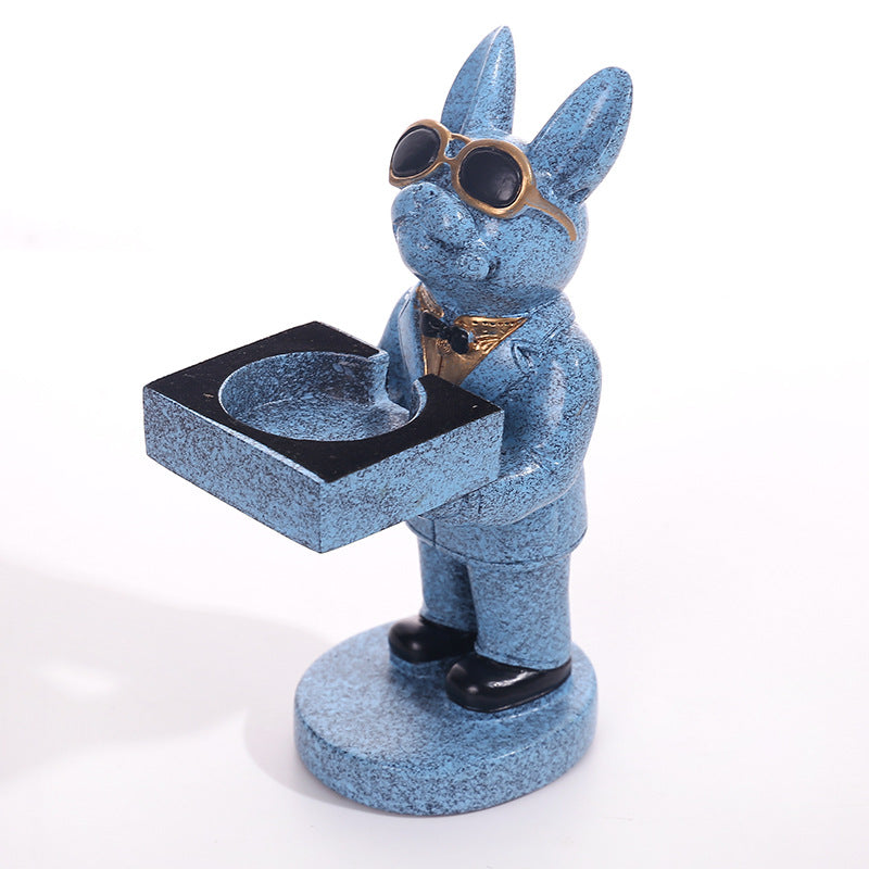 Innovative Astronaut-Themed Wireless Watch Charger Stand