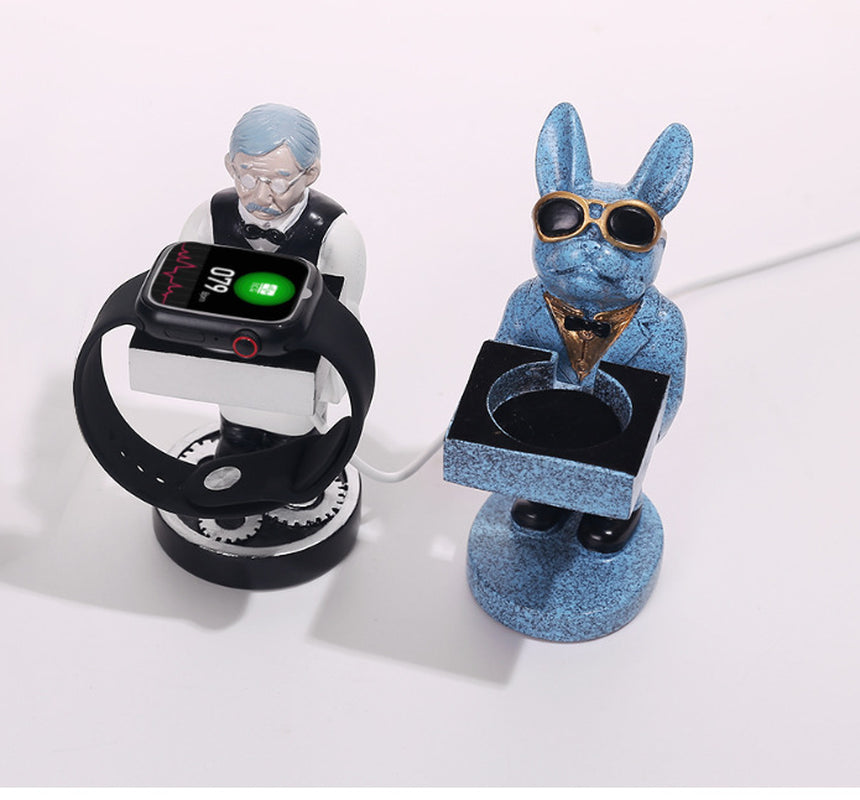 Innovative Astronaut-Themed Wireless Watch Charger Stand