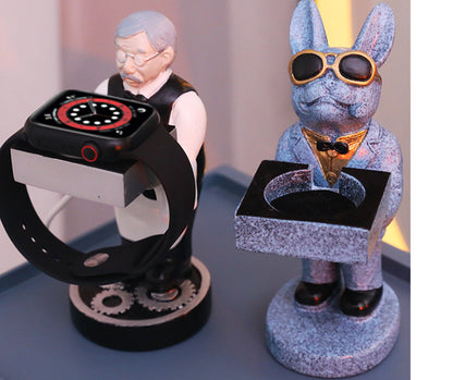Innovative Astronaut-Themed Wireless Watch Charger Stand